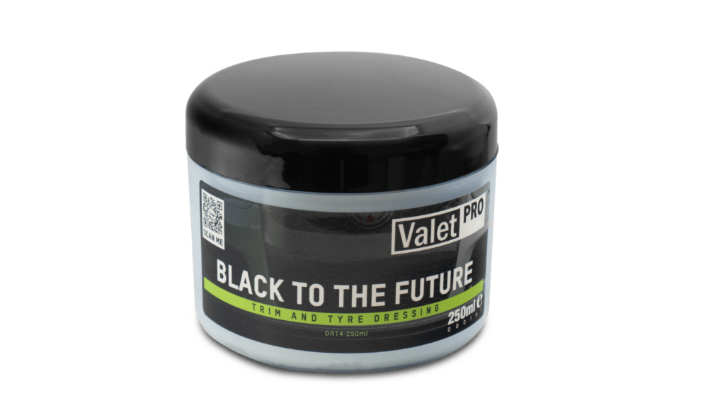 Raviveur plastique "Black To The Future"